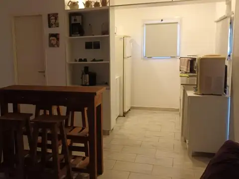 Casa en alquiler - 1 Ambiente - Villa Parque Sicardi, La Plata