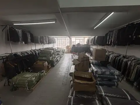 Depósito/Oficina en pleno Once – Zona Comercial