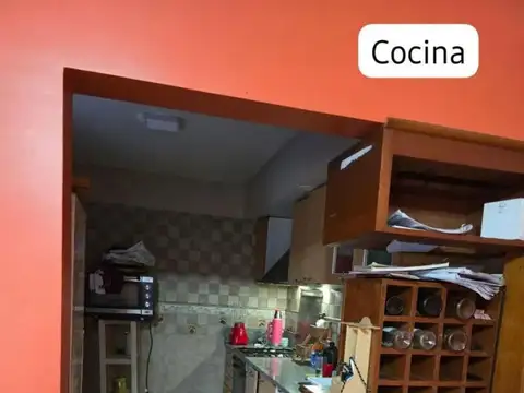 Casa en Venta en Isidro Casanova, USD 99.000