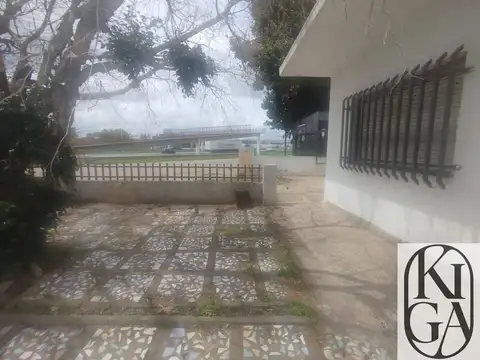 Depto Tipo Casa en Venta de 5 ambientes
