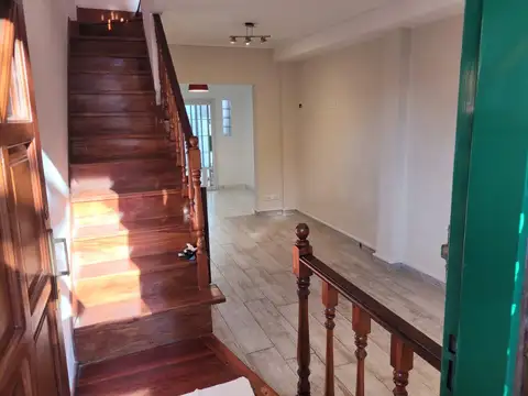 Depto Tipo Casa en Alquiler en Olivos, $ 1.290.000
