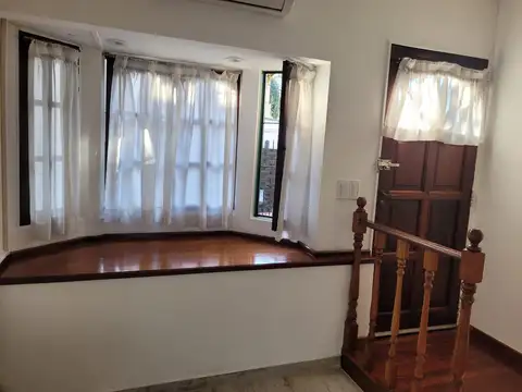 Depto Tipo Casa 3 ambientes con 1 baño
