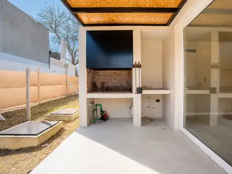 Casa en Venta con 1 cochera