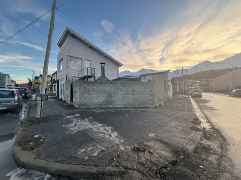 Se vende terreno  R1- con avance de obra