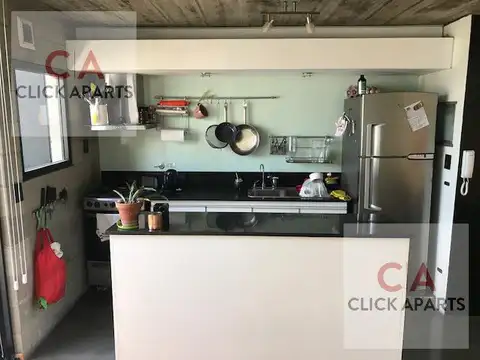 VENTA – OFICINA 3 PLANTAS CON COCHERA – NÚÑEZ
