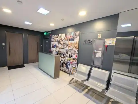 Oficina en Venta con 1 cochera