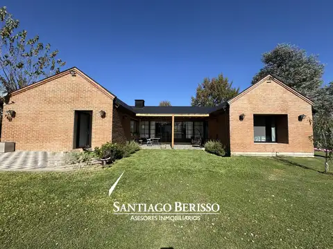 Casa BARRIO EL CAMPO