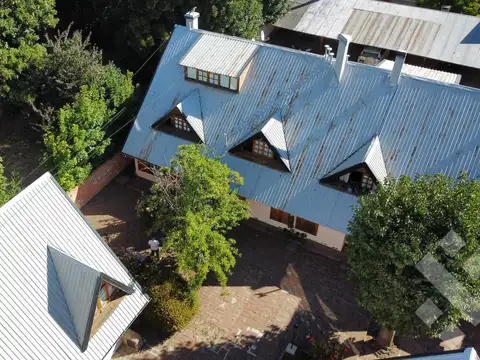 VENTA CASA 3 DORMITORIOS - CASCO CENTRICO - SAN MARTIN DE LOS ANDES