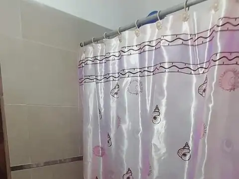 Casa 2 ambientes con 1 baño