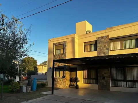 Casa en Venta en Villa Catalina, Rio Ceballos