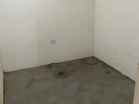 Galpon en Alquiler en Francisco Alvarez, USD 1.650