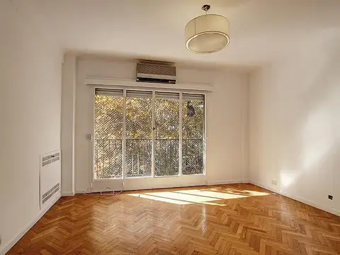 4 AMBIENTES CON DEPENDENCIAS. AL FRENTE. RECICLADO 2 BAÑOS