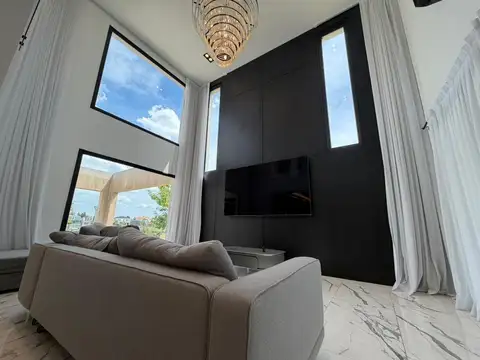 ESPECTACULAR CASA 4 AMB PREMIUM AMOBLADA