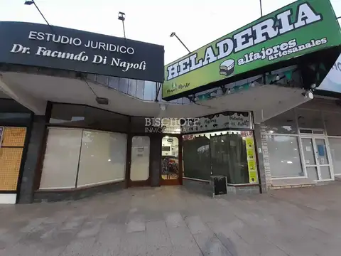 EXCELENTE LOCAL COMERCIAL, SOBRE AVENIDA BUENOS AIRES