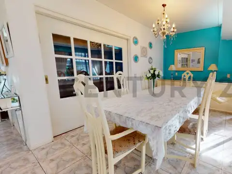 Departamento 5 ambientes con 2 baños