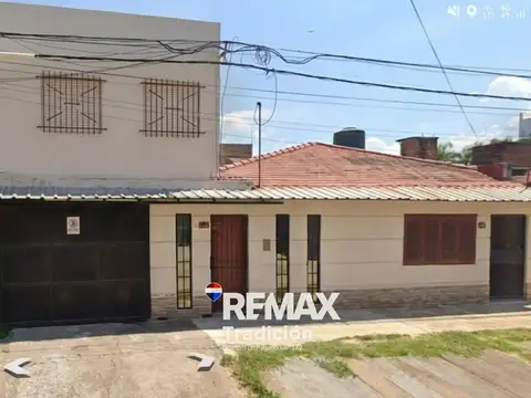 VENTA CASA + DEPTO EN MACROCENTRO