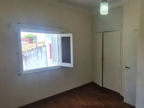 Departamento 4 AMBIENTES | Morón Centro lado Sur |