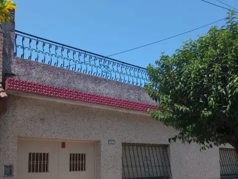 Casa - Venta - Argentina, Morón - Murillo 600