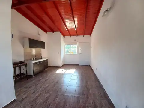 Departamento en Alquiler en  Jose León Suarez