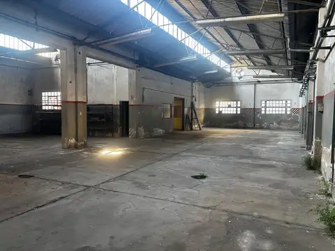 Depósito de 1993 m2 - Lanús Oeste - ALQUILER - VENTA