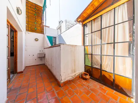Departamento 5 ambientes con 2 baños