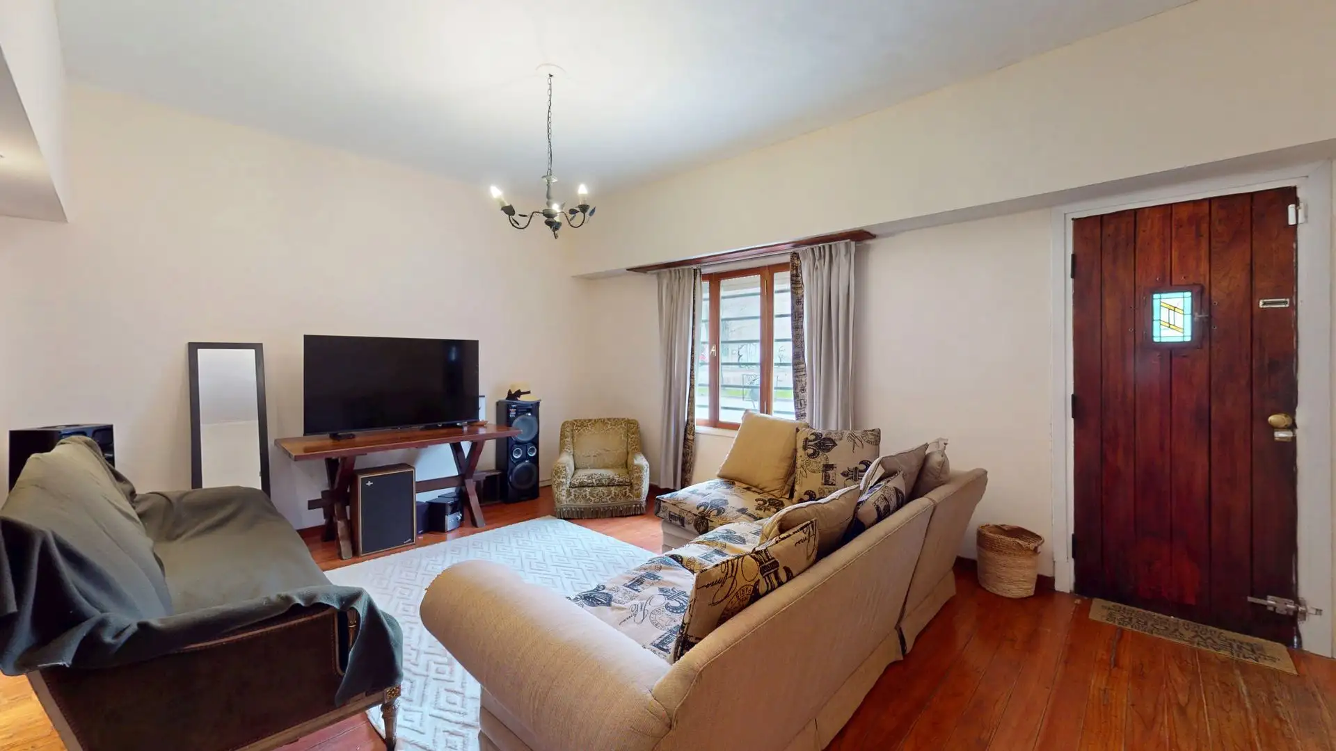 VENTA CASA 5 AMB CON COCHERA LA PERLA