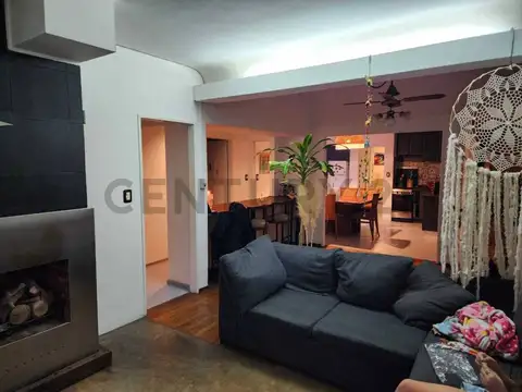 Depto Tipo Casa en Venta de 5 ambientes