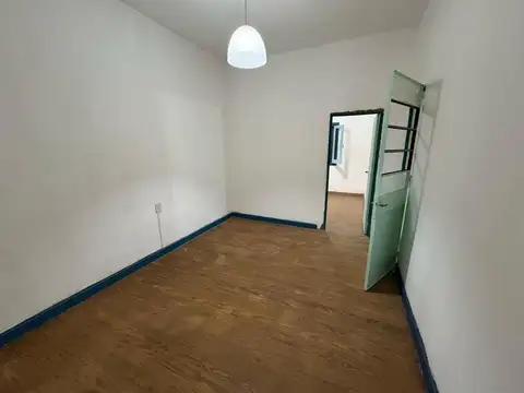 Depto Tipo Casa 4 ambientes con 2 baños