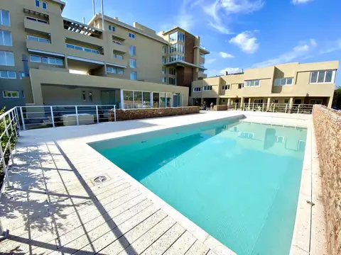 Departamento en Jardines del Palmar