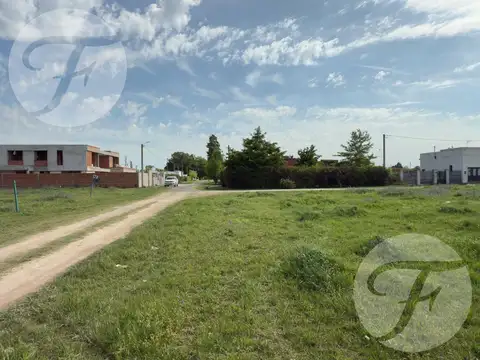 Venta de terreno para vivienda familiar - Barrio Escorial de San Pedro