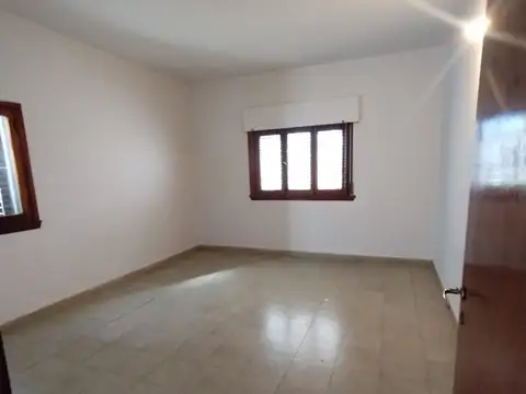 CASA EN VENTA INGENIERO HUERGO