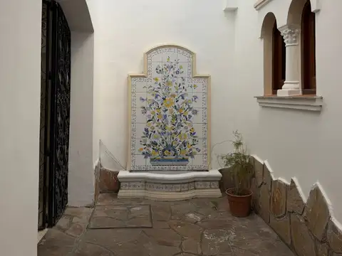 Deán Funes 300