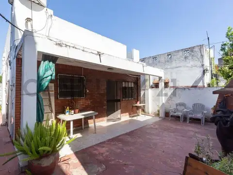 VENTA PH 3 AMB CON PATIO- CASEROS- PERMUTA