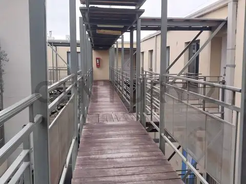 MONTECASEROS 400, Piso 2