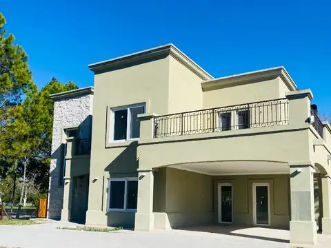 Casa en Venta en Club Miralagos, USD 390.000