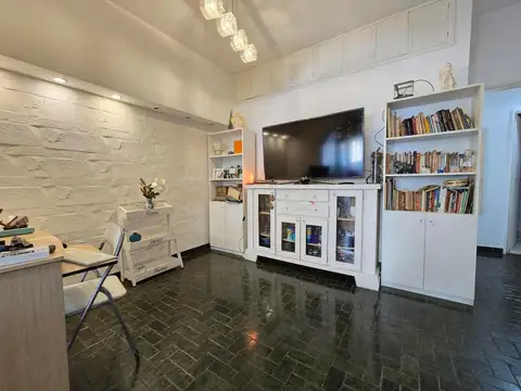 Depto Tipo Casa 4 ambientes con 2 baños