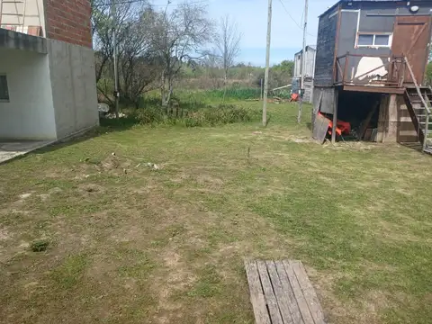 Casa 2 ambientes con 1 baño