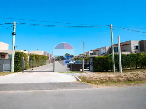 Venta en Aires de Lagomar Sur | PH 2 Dormitorios