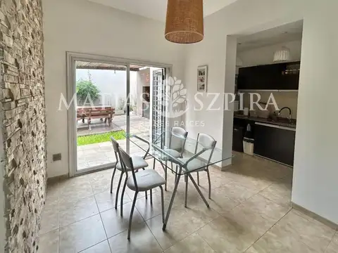 Casa en Venta en Castelar, USD 199.000