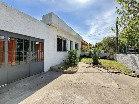 VENTA CASA EN LA TEJA 3 DORMITORIOS PATIO GGE X 2 