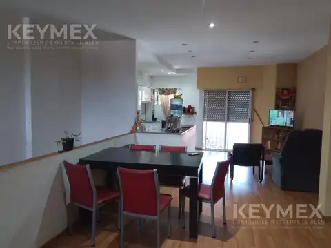 PH en venta de 3 ambientes en dos plantas. Ciudadela Norte