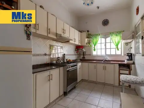 Departamento 4 ambientes con 2 baños