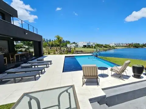 Casa en Venta en San Gabriel, USD 720.000