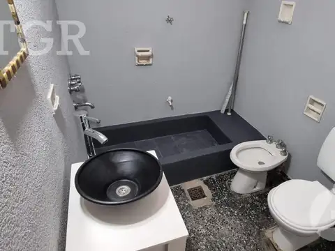 Depto Tipo Casa en Venta de 5 ambientes