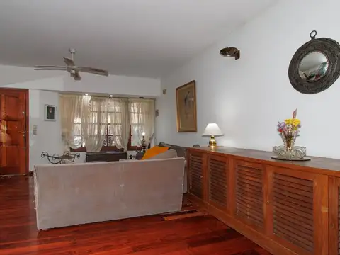 VENTA Triplex 5 ambientes Olivos-Cochera