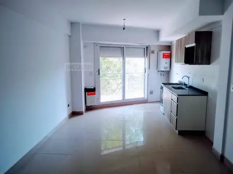 MARIANO ACOSTA 200, Piso 1