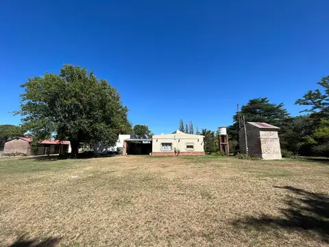 Casa quinta rústica de 7 Has,