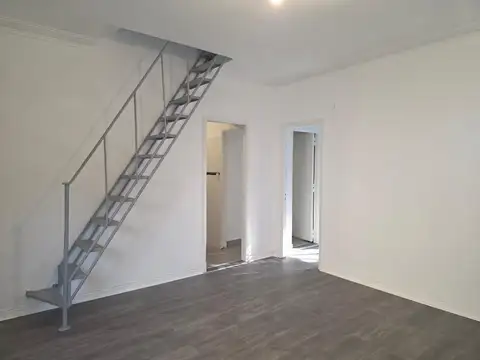 Gavilan 3900, Piso 1