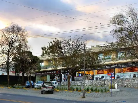 Departamento en venta, 2 ambientes en Villa del Lago, apto profesional