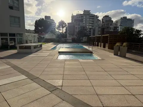 Departamento en Alquiler Temporal con 1 cocheras